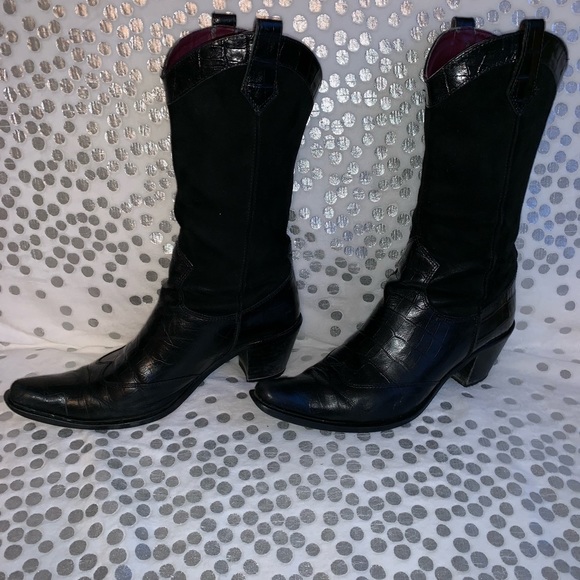 Stuart Weitzman Shoes - Stuart Weitzman black suede and leather boots